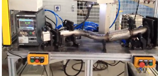 【工作現場】汽車排氣管氣密測試工作站